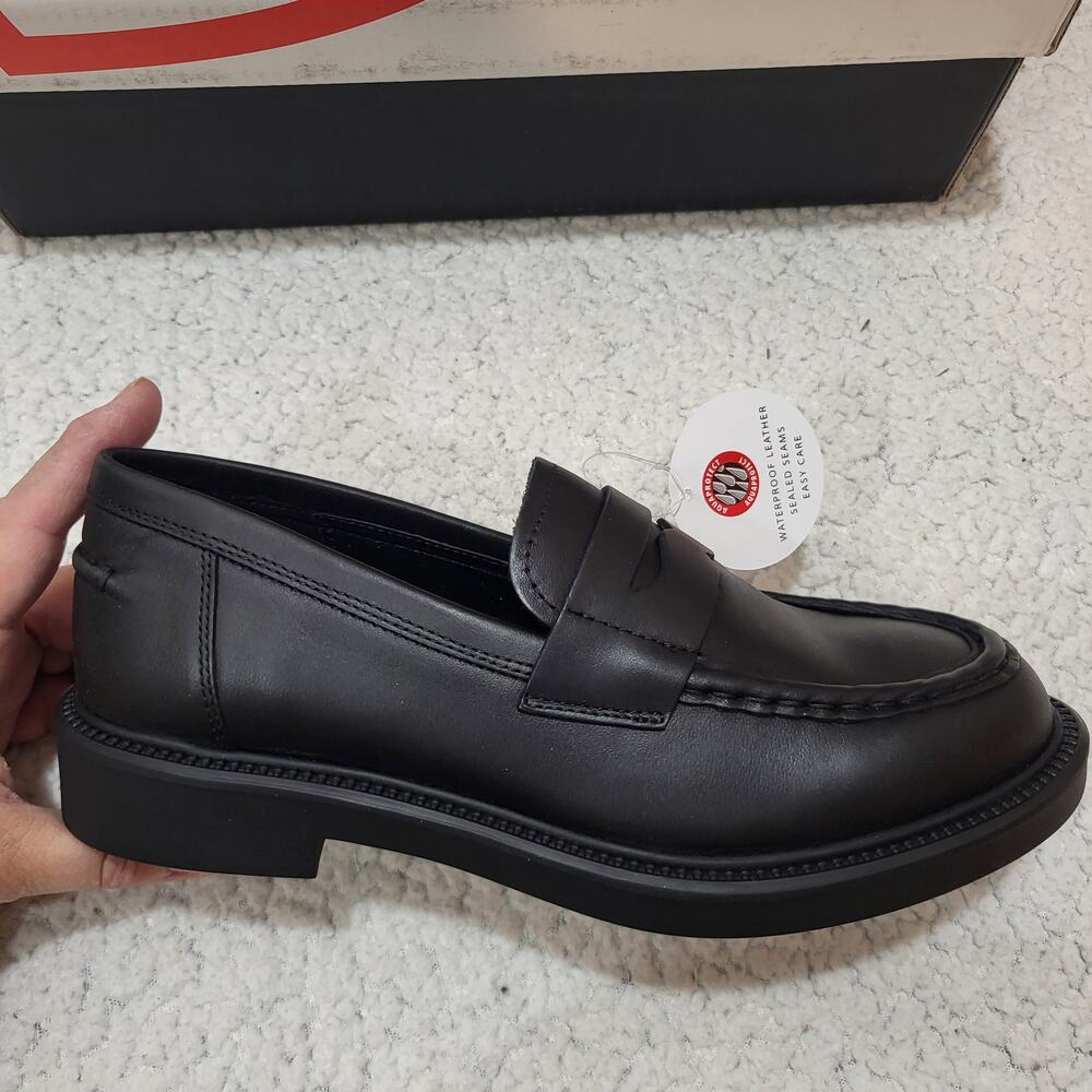 Blondo Black Leather Penny Loafers